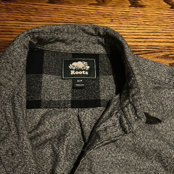 Roots grey men’s button down - Picture 5 of 5